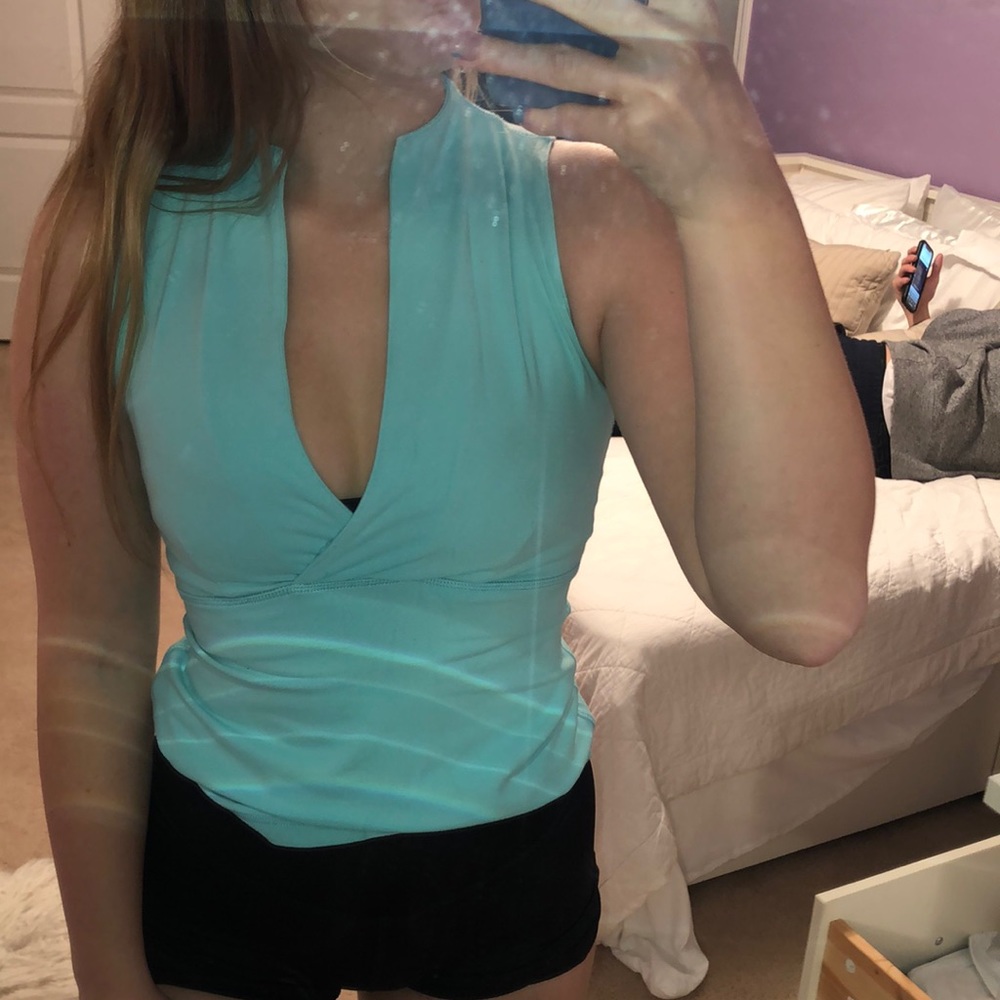 Turquoise Lululemon tank top